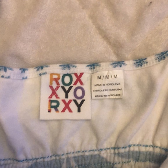 Gently used Roxy dress, size Medium - Picture 3 of 3